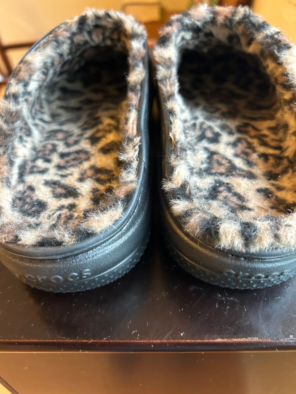 Crocs black animal print lined clogs size 10 - Picture 2 of 5
